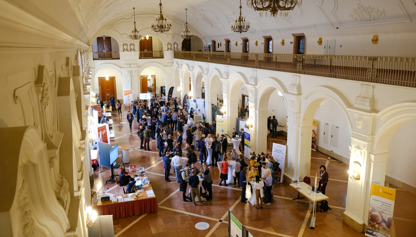 Coffee break at the Wandelhalle of New Town Hall